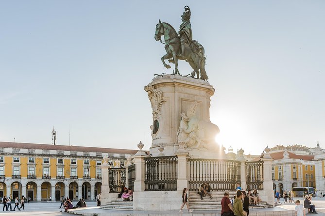 Lisbon Private Custom Tour with a Local, Highlights & Hidden Gems - Cobblestones, Murals, Music, and a Dusk Direction Toward Food