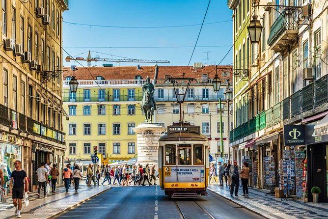 Lisbon Private Driver and Customizable Tour - How the Private Driver Setup Actually Helps in Lisbon