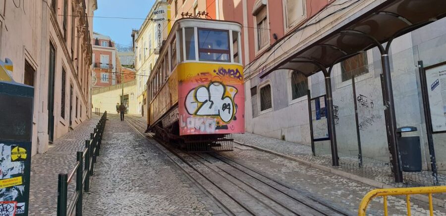 Lisbon: Private Eco Tuk-Tuk Tour for 2 Hours - Best for First-Timers, Couples, and Groups Who Want Less Walking