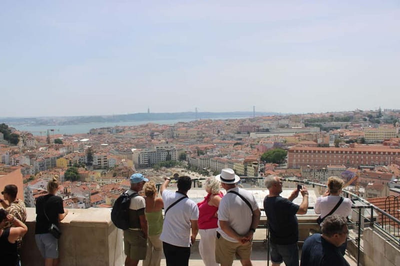 Lisbon : Private Guided Tour by Eco Quad & Tuk Tuk - Shortcuts with free elevators and escalators