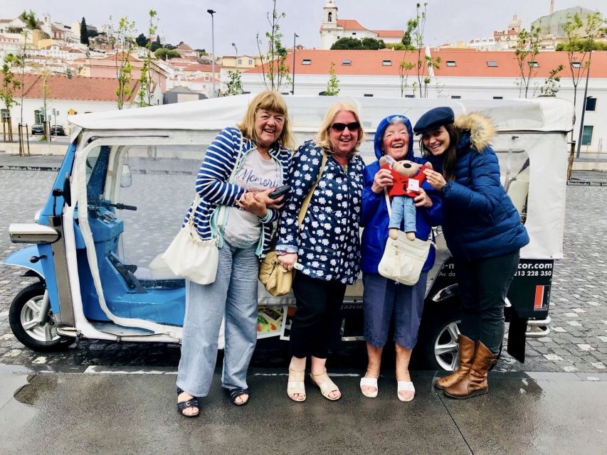 Lisbon: Private Guided Tour of Historical Center by Tuk Tuk - Why a 100% electric tuk tuk makes Lisbon feel easier