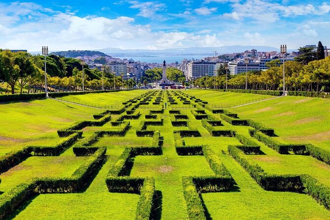 Lisbon Private Half-Day City Tour with Local Driver-Guide - Stop 5: Torre de Belém, Manueline Detail and Tagus Views