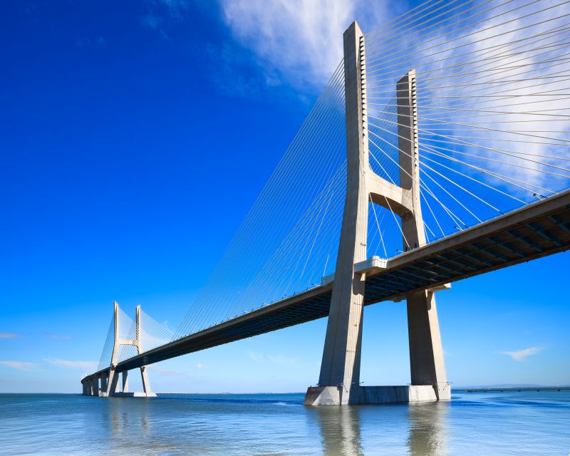 Lisbon: Private Half-Day Tour with Hotel Pickup - Lisbon Cathedral and the Cathedral Area (15 Minutes)
