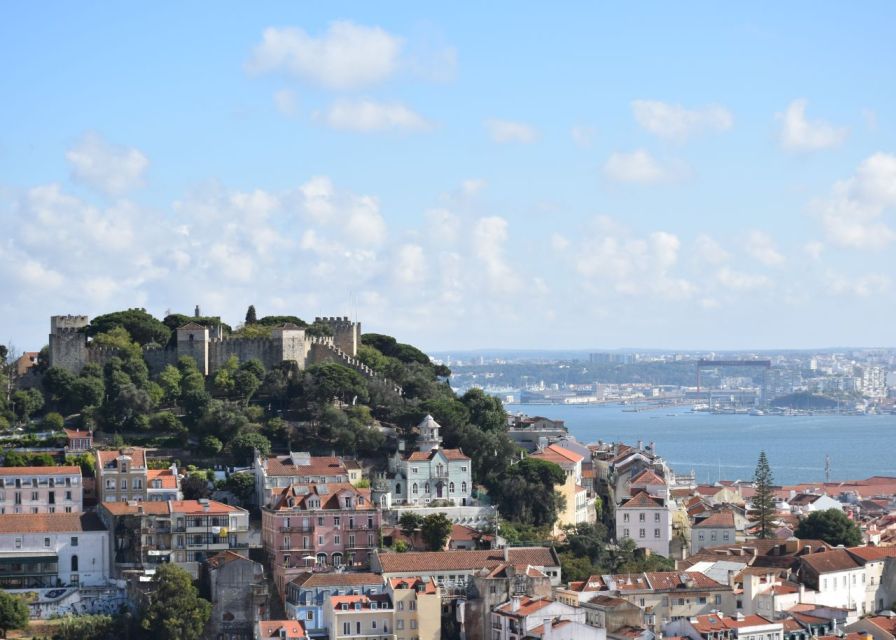 Lisbon: Private Historic Tour by Eco Tuk Tuk - Key monuments you’ll pass: São Vicente de Fora, Santa Engracia, and more