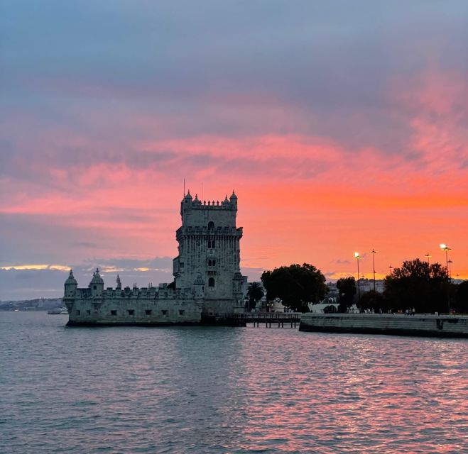 Lisbon: Private Luxury Catamaran Tour with Welcome Drink - Photo stops, sunset energy, and why timing changes everything