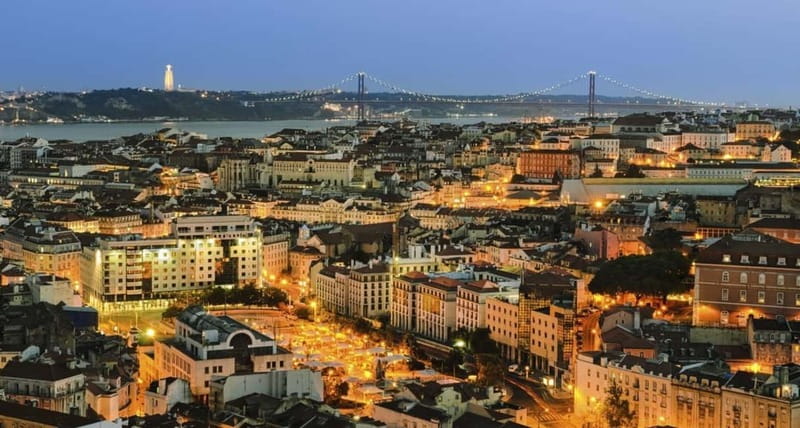 Lisbon: Private Night Tour with Fado Dinner Show - Who this private night tour fits best