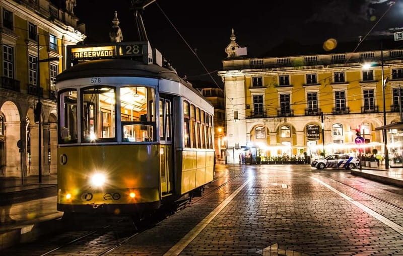 Lisbon: Private Night Tour with Fado Dinner Show - A smooth, well paced way to see Lisbon after dark