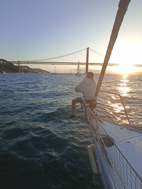 Lisbon: Private Sailboat Tour on Tagus River - Price and value for a private group up to 8