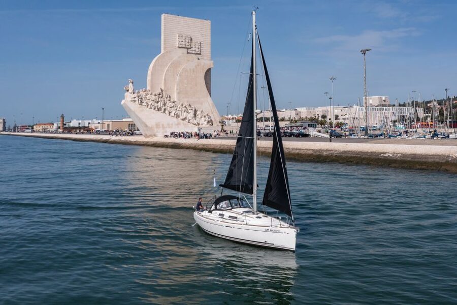 Lisbon: Private Sailboat Tour on the Tagus at Sunset - Price reality check: is $70 per person good value?
