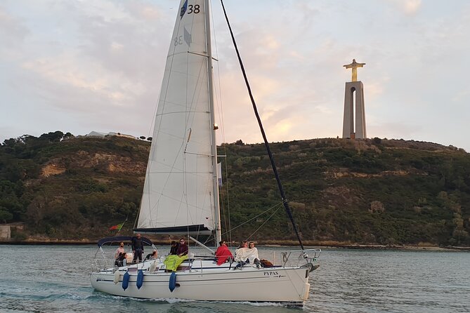 Lisbon Private Sailing Cruise with Locals - What to pack and what not to bring on board