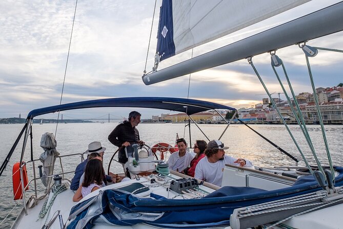 Lisbon: Private Sailing Tour Along the Tagus River - Best For: Couples, Families, and Anyone Who Wants Lisbon to Click