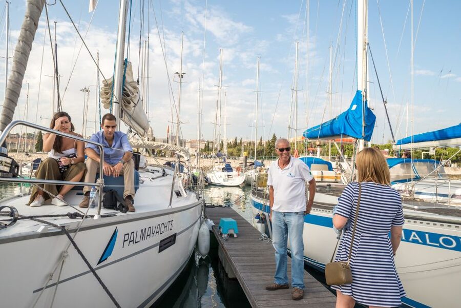 Lisbon: Private Sunset Cruise on the Tagus River with Drink - Key things that make this cruise special