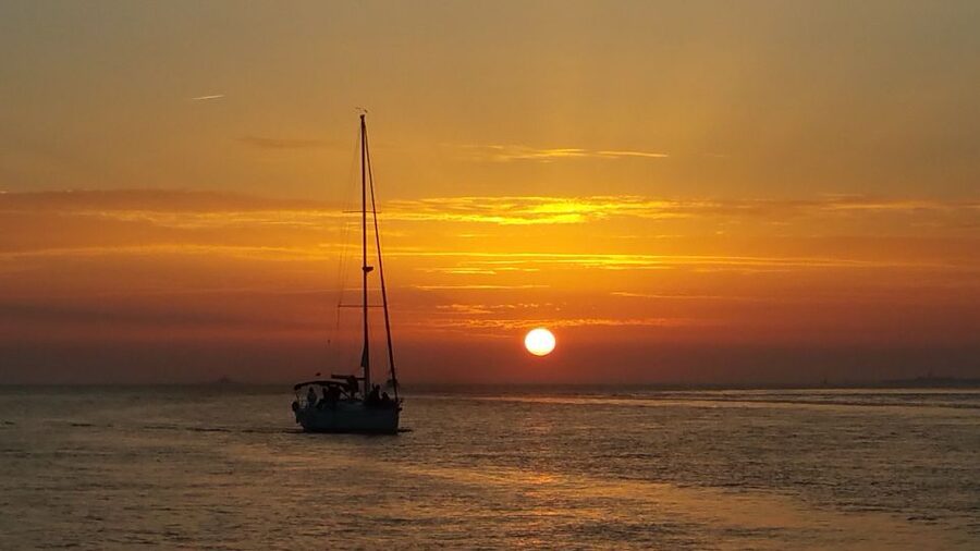 Lisbon: Private Sunset Cruise with Portuguese Wine - Price Value Check: $371 for Up to 3, Is It Fair?