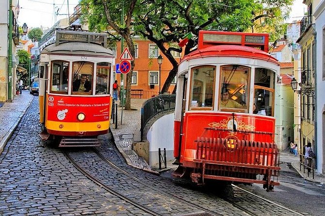 Lisbon Private Tour - Parque Eduardo VII: viewpoints plus the England link