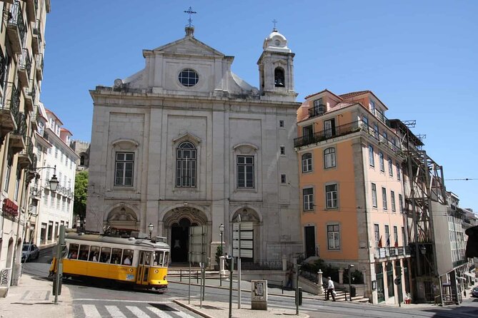 Lisbon Private Tour by Electric Tuk Tuk - Electric tuk-tuk touring in Lisbon: fast, practical, and easier on your legs