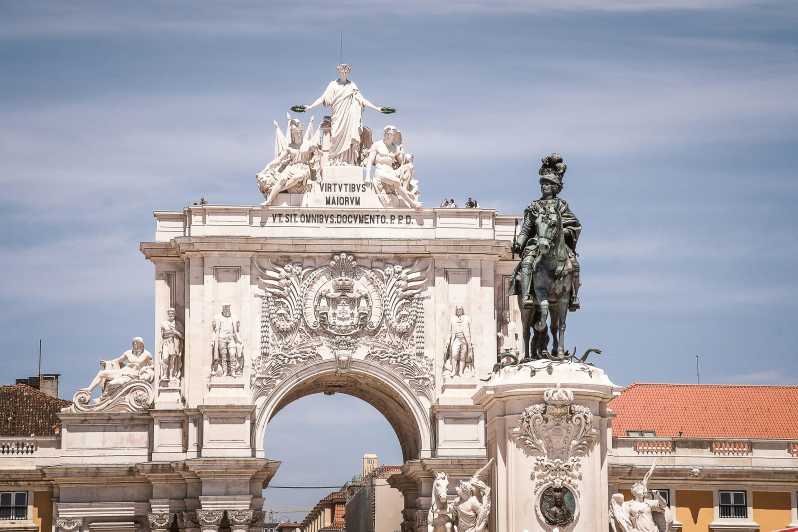 Lisbon: Private TukTuk Tour - Why a private eco tuk-tuk works so well in Lisbon