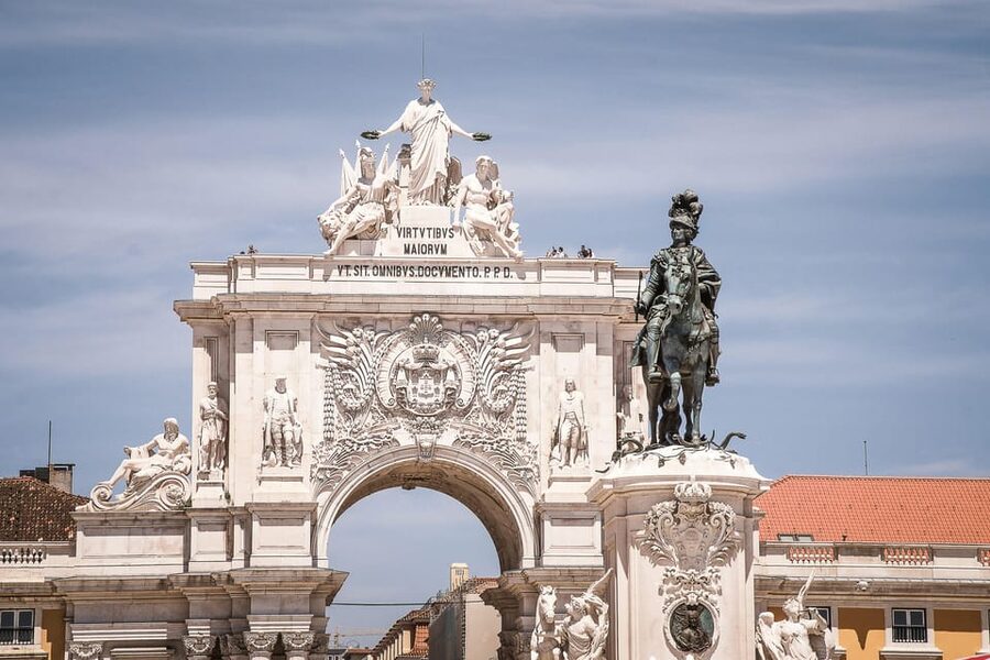 Lisbon: Private TukTuk Tour - A quick Fado Museum pause, then toward the flea market