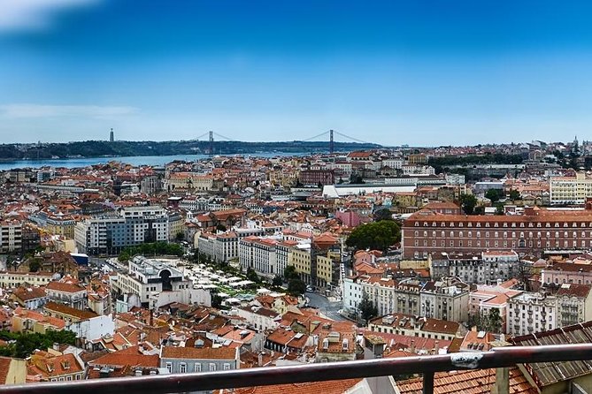 Lisbon - Private Vintage Tuk Tour with Hotel Pickup - Hotel pickup and the meeting point: start with less friction