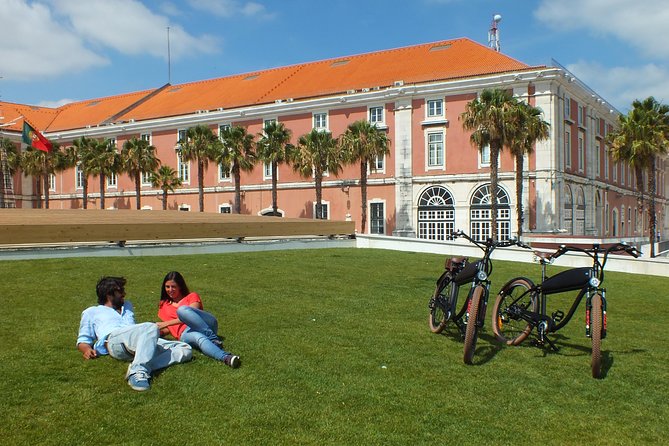 Lisbon Regular or Electric Bike Rental - Baixa and the Tagus ride to Belém: where the bike lanes matter