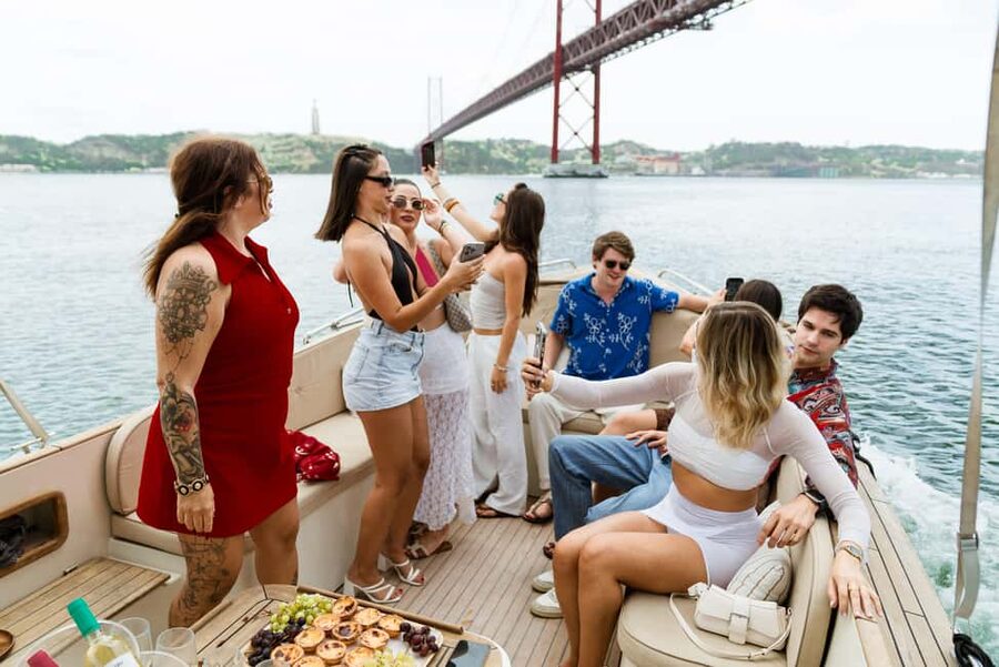Lisbon: Relax in the Waves - Open Bar and Snacks at Sunset - The open party bar: drinks, snacks, and staying comfortable