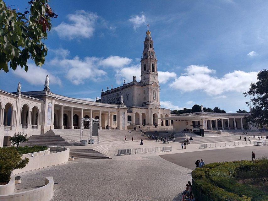 Lisbon: Rent a Private Car with Driver & Plan Your Tour. - Key Things That Make This Lisbon Chauffeur Day Worth It