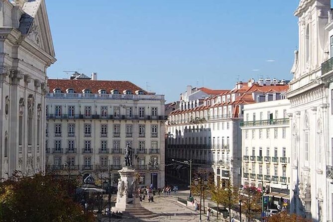 Lisbon Revelation Tour - A small-group Lisbon walk led by an art historian