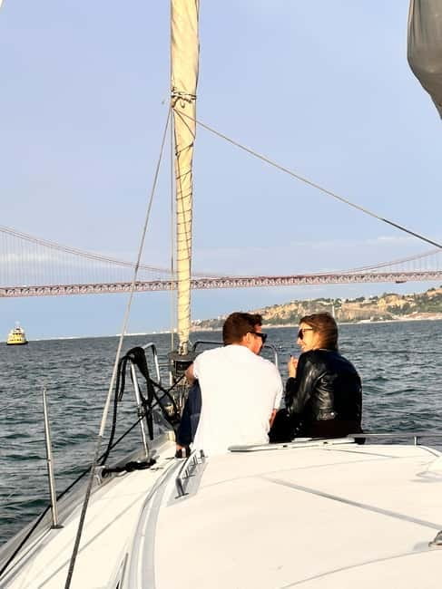 Lisbon: Romantic Cruise with Wine & Portuguese Tapas - Key highlights to look for on this Tagus sunset cruise