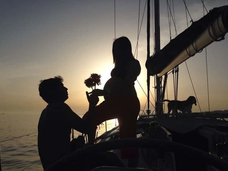 Lisbon: Romantic Cruise with Wine & Portuguese Tapas - Why this sunset sail beats the usual Lisbon sightseeing