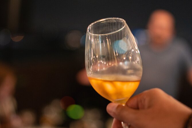 Lisbon: Rooftop Wine Tasting with Live Traditional Fado - A rooftop wine tasting with live fado, what it feels like