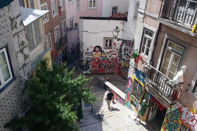 Lisbon's Kickstart Tour with a Local - Miradouro Chao do Loureiro: a quick viewpoint that sets the mood