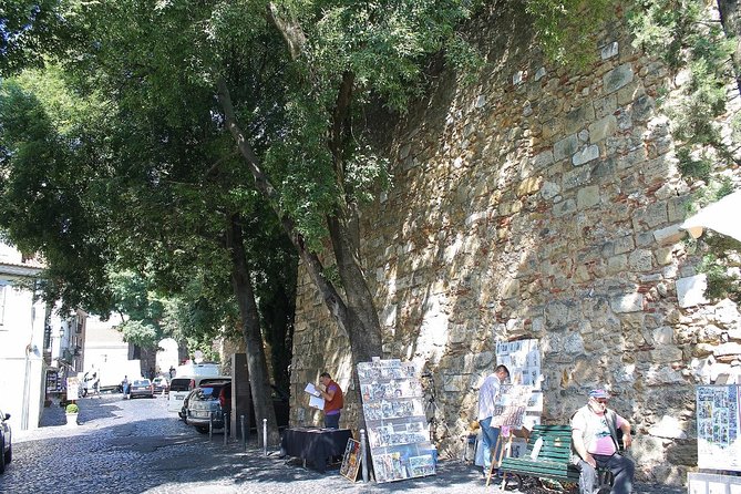 Lisbon´s Private Walking Sightseeing Tour - Santa Luzia Miradouro to Alfama: Where the Streets Feel Ancient