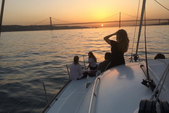 Lisbon Sailing Catamaran Public Cruise with drinks - Price and what you actually get for $32.67