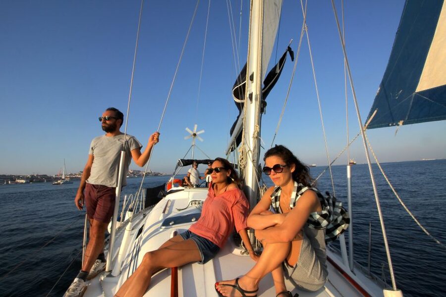 Lisbon: Sailing Tour with Wine and Snacks - Quick Hits: What Makes This Lisbon Sailing Experience Special