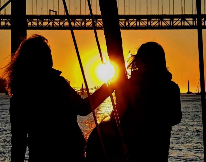 Lisbon: Scenic Day & Sunset Boat Tour with a Drink - Key Things That Make This Lisbon Boat Tour Feel Worth It