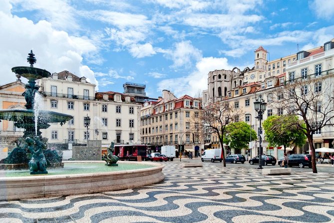 Lisbon Shore Excursion: Private Day Trip to Lisbon and Sintra - Jerónimos Monastery: a short hit of must-see grandeur