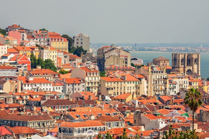 Lisbon Shore Excursion: Private Day Trip to Lisbon and Sintra - Seaside add-on potential around Cascais