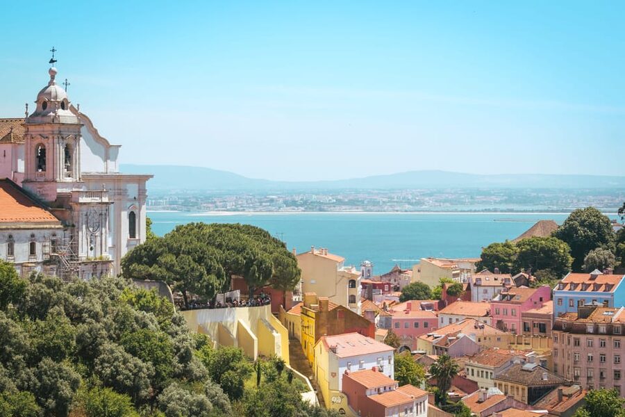 Lisbon: Sightseeing City Tour by Tuk-Tuk - Comfort rules, what to bring, and small safety details that matter