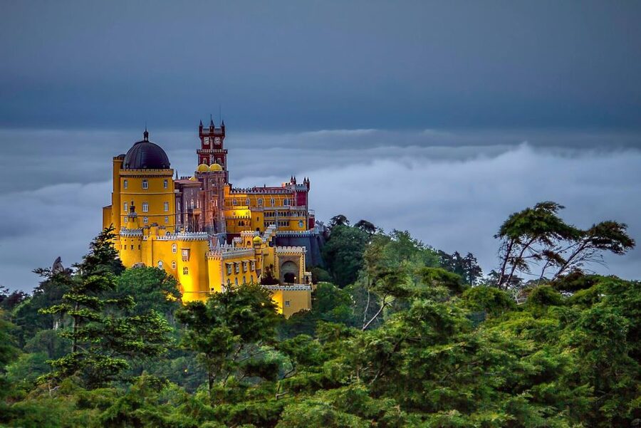 Lisbon, Sintra and Cascais: Full-Day Private Tour - Traditional Portuguese lunch: plan ahead since it’s not included