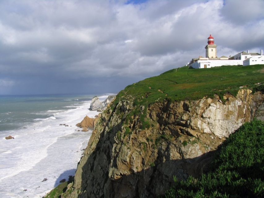 Lisbon: Sintra, Cascais and Estoril Private Day Tour - Cascais: a former fishing village turned Riviera calm