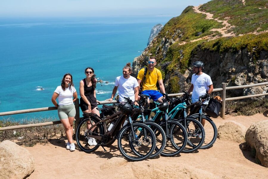 Lisbon: Sintra, Cascais, Cabo da Roca by E-Bike + Transfer - Sintra with a guide: fairy-tale feel without getting lost