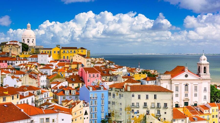 Lisbon & Sintra: Full-Day Private Tour - Private guide value: languages, group size, and how it feels