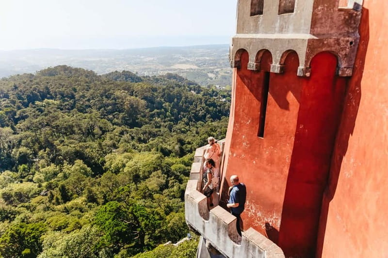 Lisbon: Sintra, Pena, Cabo da Roca, Cascais Tour with Pickup - What the Guide Adds: The Human Layer Behind the Scenery