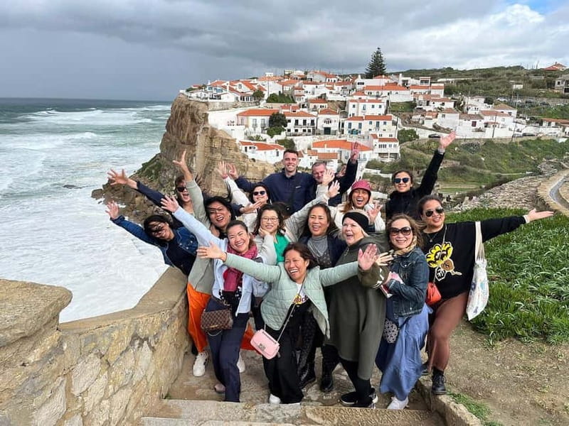 Lisbon: Sintra, Pena, Cabo da Roca, Cascais Tour with Pickup - Lisbon Pickup, Starbucks Rossio, and the Morning Flow
