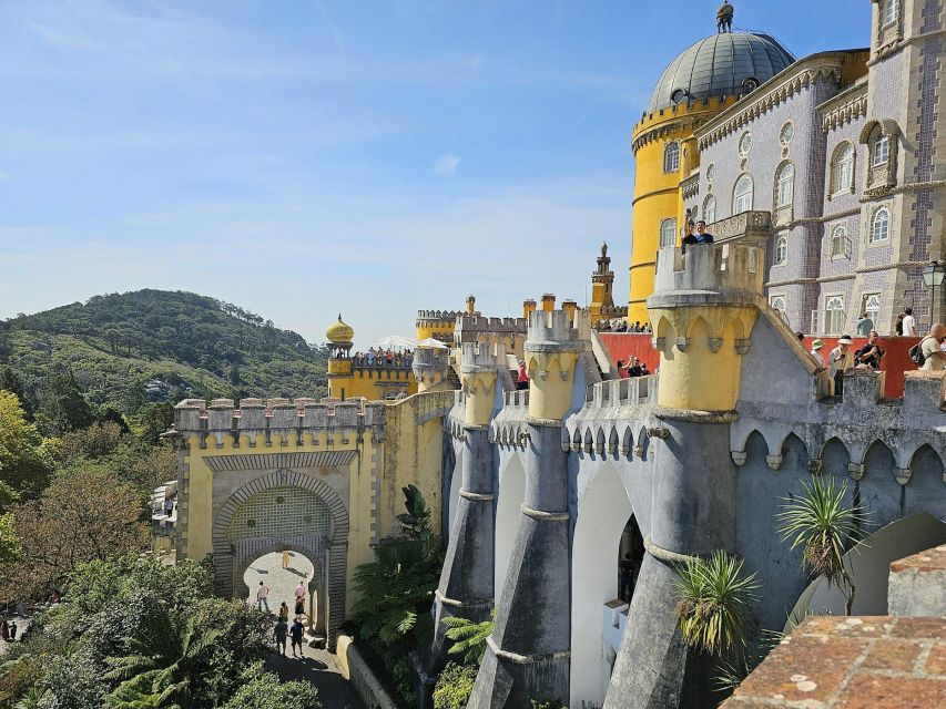 Lisbon: Sintra, Pena Palace, Cabo da Roca & Cascais Day Tour - Key things to know before you go