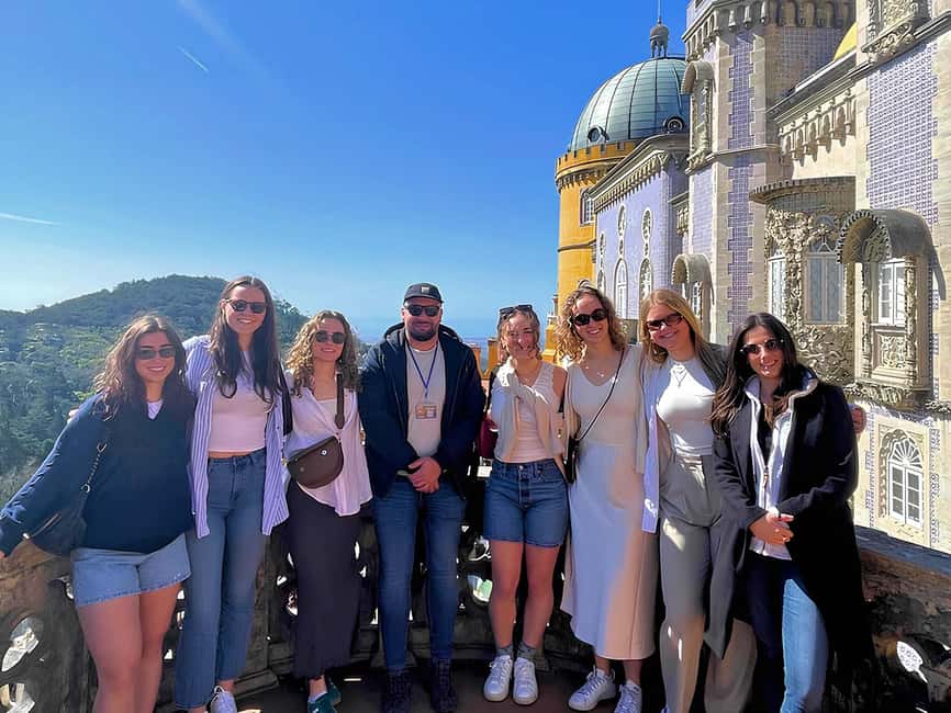 Lisbon: Sintra, Pena Palace, Cabo da Roca, & Cascais Tour - The van ride back, plus why timing feels better than random buses
