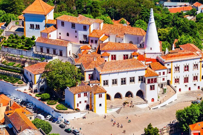 Lisbon: Sintra, Pena Palace , Cascais & Cabo Small Group Day Tour - What to pack and how to stay sane during a long day