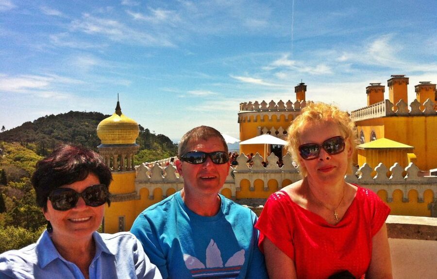 Lisbon: Sintra & Pena Palace Guided Tour with Hotel Pickup - Hotel Pickup in Lisbon: When Convenience Becomes the Plan