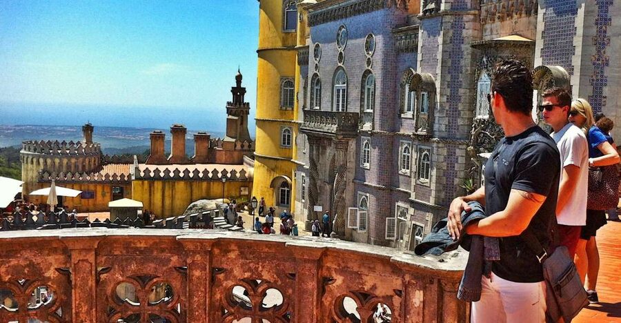 Lisbon: Sintra & Pena Palace Guided Tour with Hotel Pickup - Pena Palace: A Guided Visit with Real Time for Views