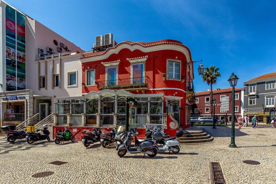 Lisbon: Sintra, Pena, Regaleira, Cabo da Roca & Cascais - Weather in Sintra, and why you should plan like a local
