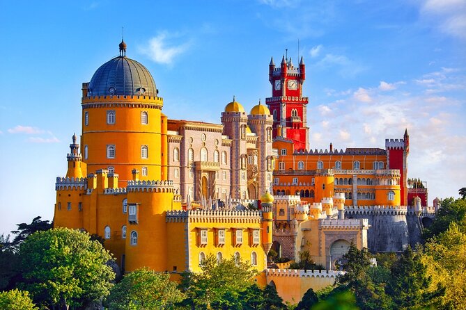 Lisbon: Sintra, Pena, Regaleira, Cabo Roca Coast and Cascais 8h - Quinta da Regaleira: the guided visit that adds real meaning